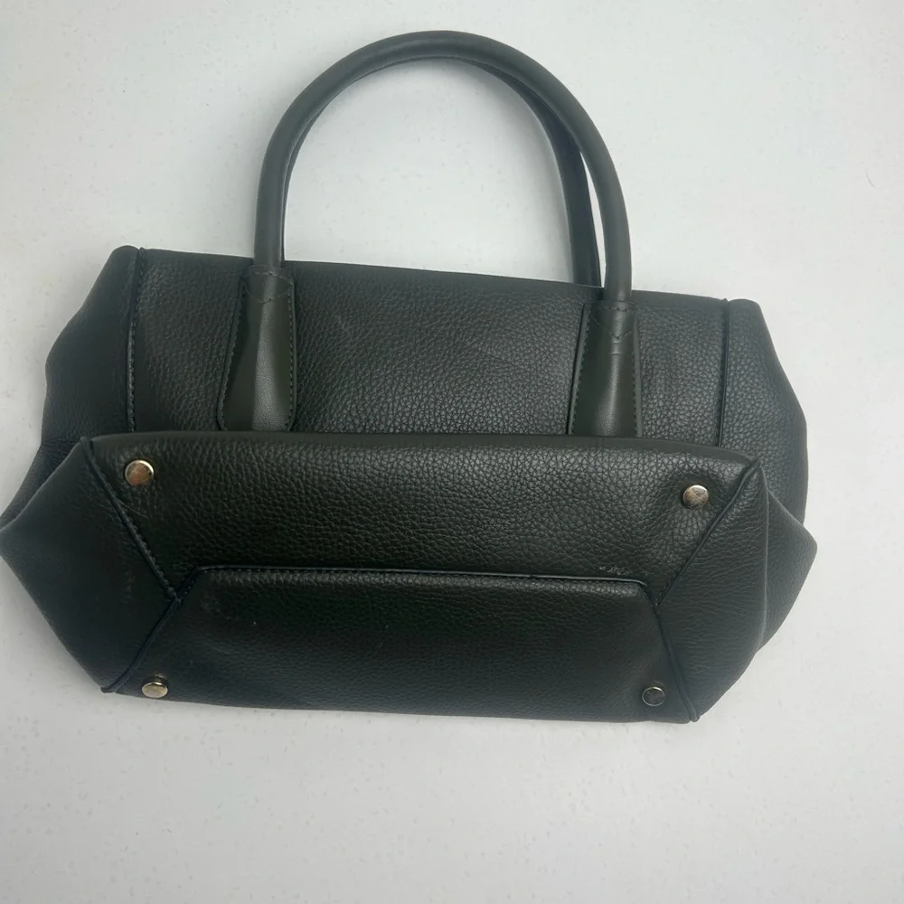 Two large purses! - Picture 2 of 4